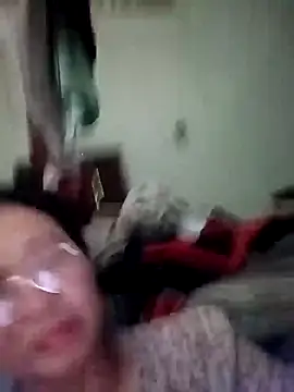 Snapshot of Sexy-asslove90 chatting on 10/05/25, 03:27 Sexy-asslove90 online show from 10/05/25, 03:27