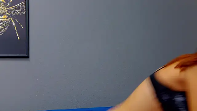 AnneHove online show from 10/14/25, 05:08