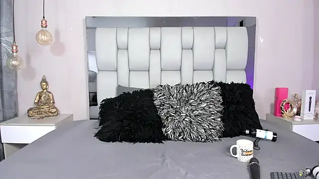 SusanBenett online show from 07/18/26, 08:45