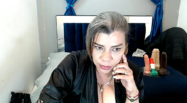 vikyadams online show from 02/01/25, 02:37