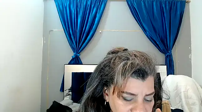 vikyadams online show from 02/11/25, 06:30