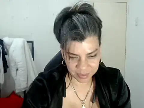 vikyadams online show from 02/25/25, 01:50