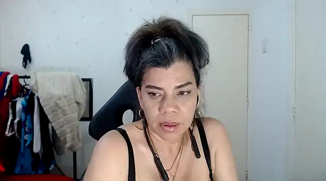 vikyadams online show from 02/26/25, 11:37
