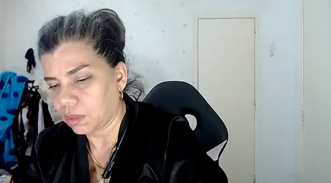vikyadams online show from 02/27/25, 03:37