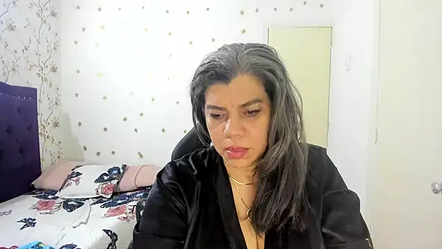 vikyadams online show from 05/25/26, 05:24