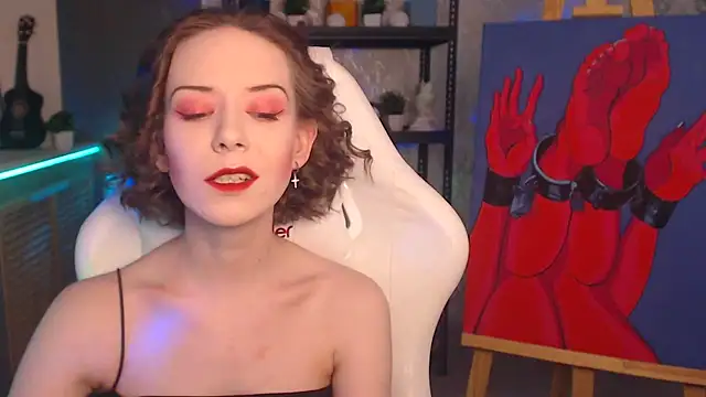 FascinatingEyess online show from 10/05/25, 05:55