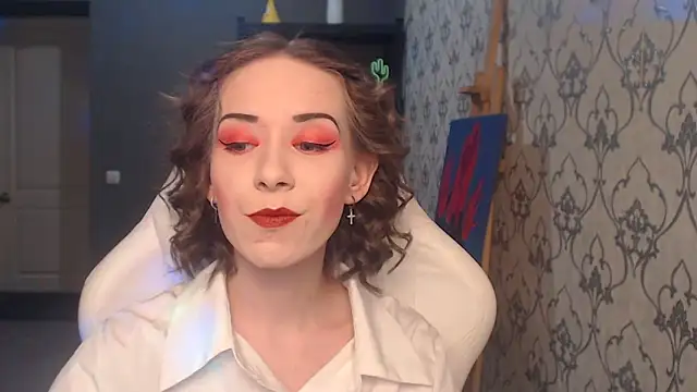FascinatingEyess online show from 06/06/26, 09:08