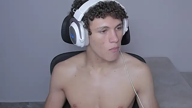 laurent nova online show from 10/04/25, 05:05