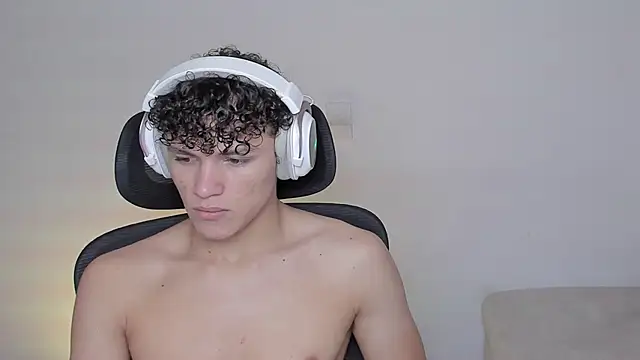 laurent nova online show from 10/16/25, 08:04