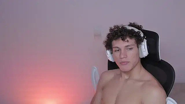 laurent nova online show from 10/17/25, 08:39