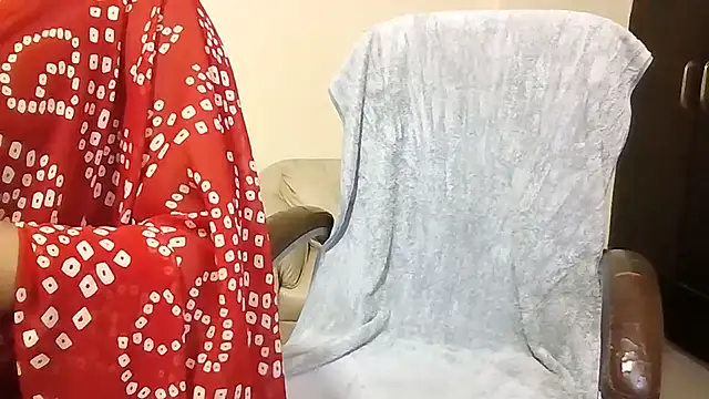 Queenhimanshi online show from 07/22/26, 05:27