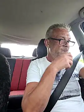 Snapshot of Picolo4111 chatting on 09/13/25, 06:46 Picolo4111 online show from 09/13/25, 06:46