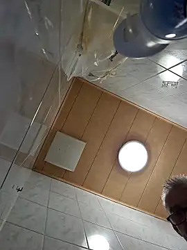 Snapshot of Picolo4111 chatting on 09/16/25, 03:18 Picolo4111 online show from 09/16/25, 03:18