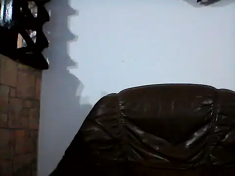 Snapshot of Picolo4111 chatting on 09/21/25, 07:37 Picolo4111 online show from 09/21/25, 07:37