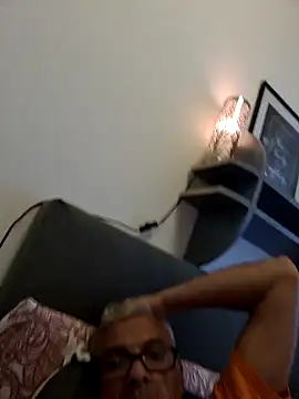 Snapshot of Picolo4111 chatting on 09/29/25, 03:50 Picolo4111 online show from 09/29/25, 03:50