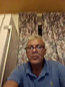 Snapshot of Picolo4111 chatting on 10/06/25, 06:05 Picolo4111 online show from 10/06/25, 06:05