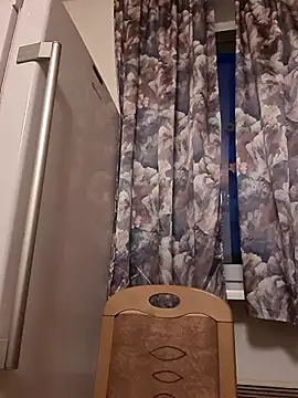 Snapshot of Picolo4111 chatting on 10/18/25, 04:48 Picolo4111 online show from 10/18/25, 04:48