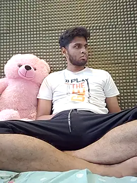 Snapshot of mykecockslong chatting on 10/28/25, 09:35 mykecockslong online show from 10/28/25, 09:35