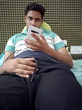 Snapshot of mykecockslong chatting on 11/03/25, 08:59 mykecockslong online show from 11/03/25, 08:59