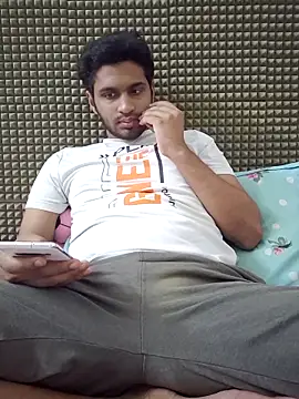 Snapshot of mykecockslong chatting on 12/01/25, 09:58 mykecockslong online show from 12/01/25, 09:58