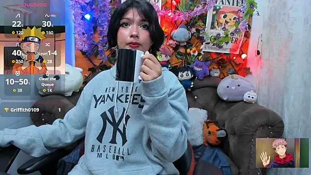 Snapshot of ravenn_20 chatting on 11/03/25, 11:44 ravenn 20 online show from 11/03/25, 11:44