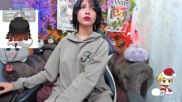 Snapshot of ravenn_20 chatting on 12/01/25, 11:26 ravenn 20 online show from 12/01/25, 11:26