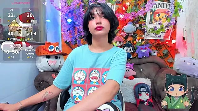 Snapshot of ravenn_20 chatting on 12/04/25, 11:30 ravenn 20 online show from 12/04/25, 11:30