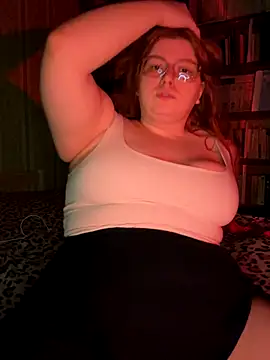 Snapshot of Melissa_Purr chatting on 10/12/25, 05:01 Melissa Purr online show from 10/12/25, 05:01