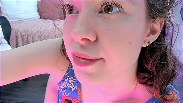 Viktoria Oliverr online show from 03/19/25, 07:40