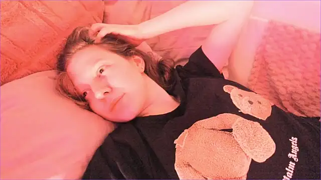 Viktoria Oliverr online show from 09/22/25, 04:58