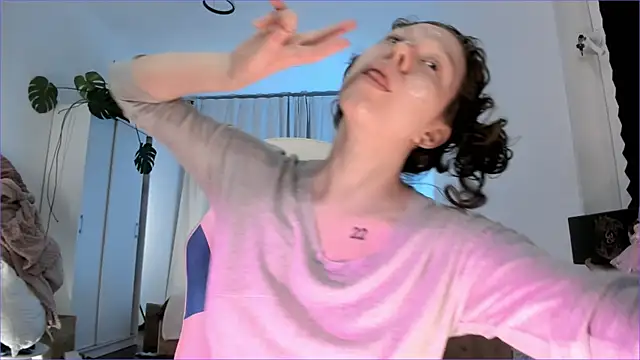 Viktoria Oliverr online show from 11/29/25, 06:49