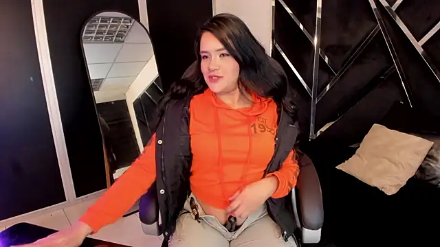 Ivanna18 x online show from 11/26/25, 04:57