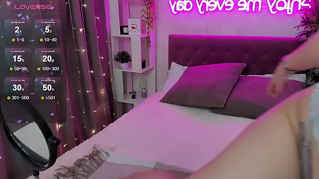 FeralPeach online show from 11/13/25, 04:33