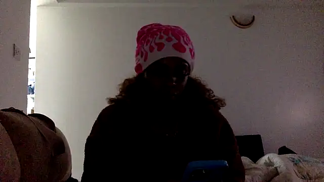Rose berry online show from 02/02/25, 05:42