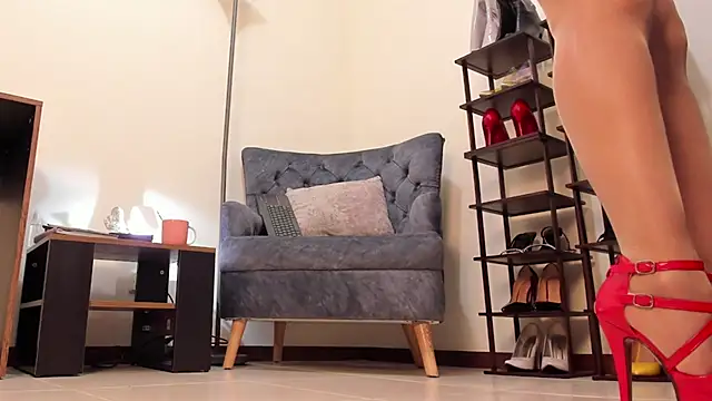 missmabelle online show from 02/06/25, 11:10