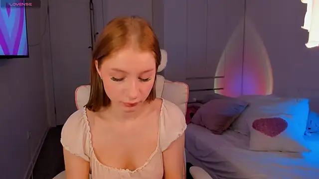 Eva Davi online show from 12/02/24, 01:47