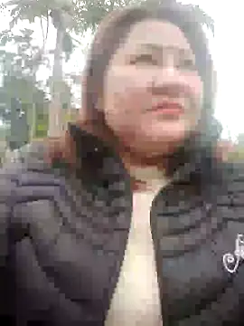 Snapshot of Rose_DiDi chatting on 02/06/25, 05:57 Rose DiDi online show from 02/06/25, 05:57