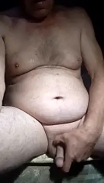 Snapshot of Dllarge chatting on 10/25/25, 03:47 Dllarge online show from 10/25/25, 03:47