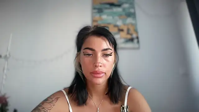 Snapshot of Marakuia054 chatting on 10/21/25, 06:03 Marakuia054 online show from 10/21/25, 06:03