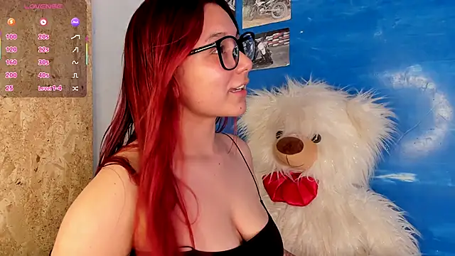 samantha-black online show from 11/18/25, 01:11