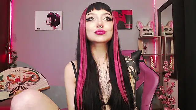 Snapshot of catipetite chatting on 11/06/25, 06:58 catipetite online show from 11/06/25, 06:58