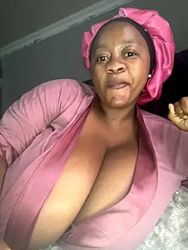 Chubbykarisma27 online show from 10/19/25, 12:39