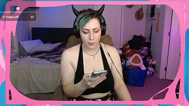 Snapshot of CirqueNoirBlu chatting on 11/05/25, 02:55 CirqueNoirBlu online show from 11/05/25, 02:55