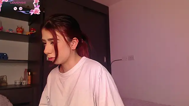 Your rosalie online show from 09/25/25, 03:54