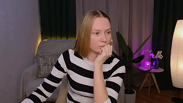 CarolynCohen   online show from 12/05/24, 04:53