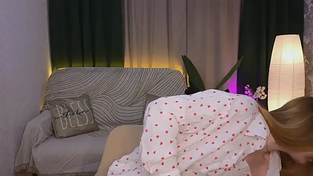 CarolynCohen   online show from 01/12/25, 01:53