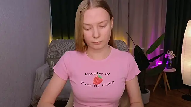 CarolynCohen   online show from 02/21/25, 08:18