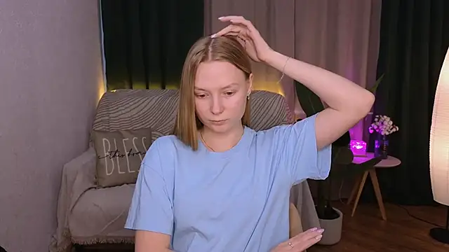 CarolynCohen   online show from 02/23/25, 08:06