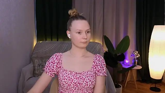 CarolynCohen   online show from 03/04/25, 08:24