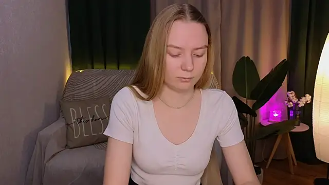 CarolynCohen   online show from 03/10/25, 01:56